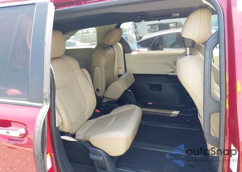 2021 Toyota Sienna Xle z USA, uszkodzony, nr VIN 5TDYSKFC5MS018541